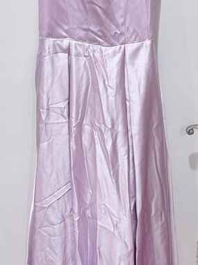 Elegant Lavender Satin Evening Dress